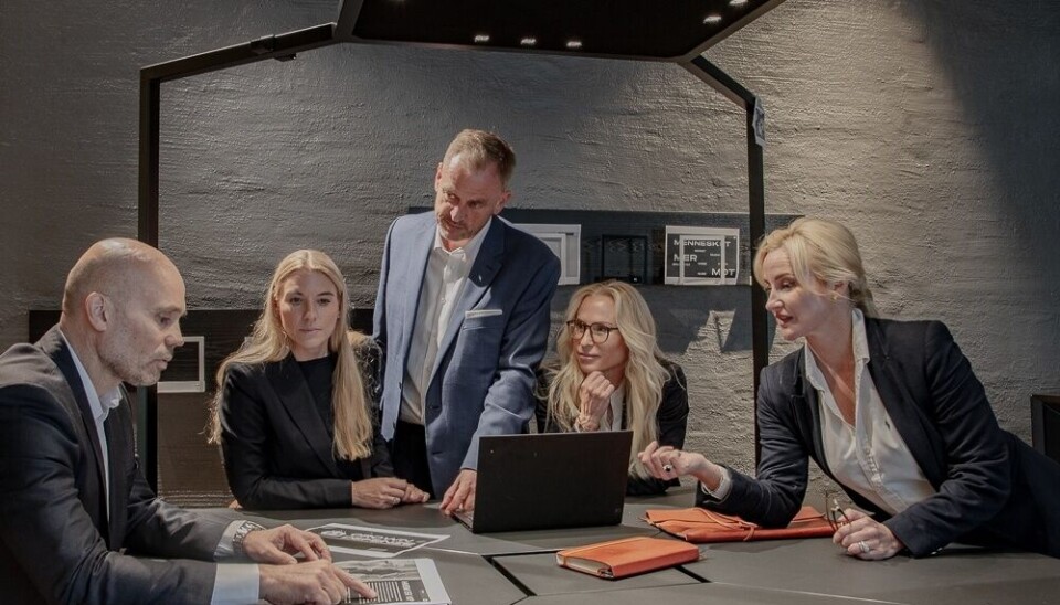 Anne Gry Ringen i Crown Defenze møte