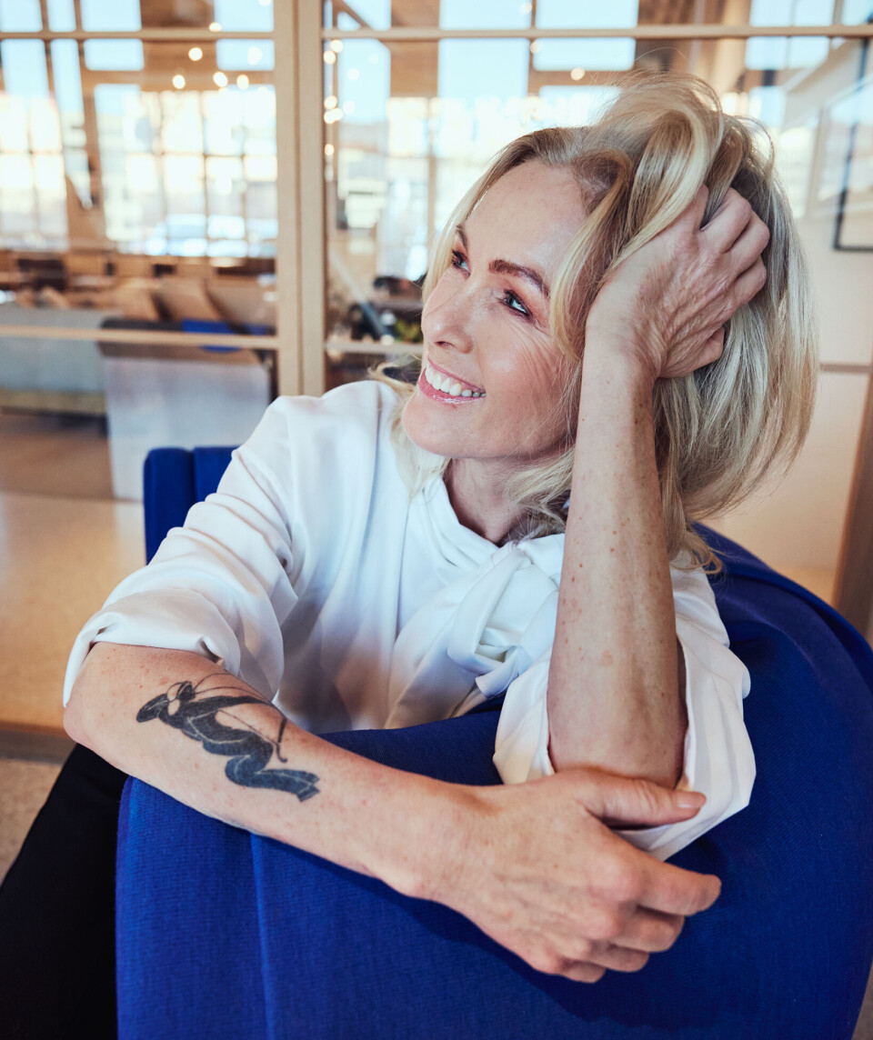 – Det er en påminnelse om at selv sår kan være en kilde til styrke, sier Anita Krohn om tatoveringen av den kvinnelige versjonen av Chiron på underarmen. Den sårede healeren fra gresk mytologi symboliserer hennes tro på personlig vekst gjennom motgang.