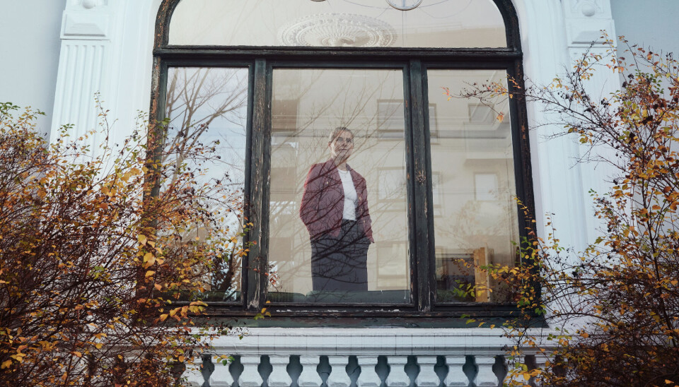 – Man må alltid ha tro. Og man må alltid lete etter handlingsrommet, sier Louise Dedichen. Etter fire tiår i Forsvaret bærer hun med seg både uro for Europas framtid – og håp om at kloke valg fortsatt kan gjøres.